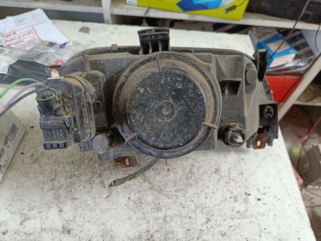 bontott RENAULT SCÉNIC I Bal Fényszóró