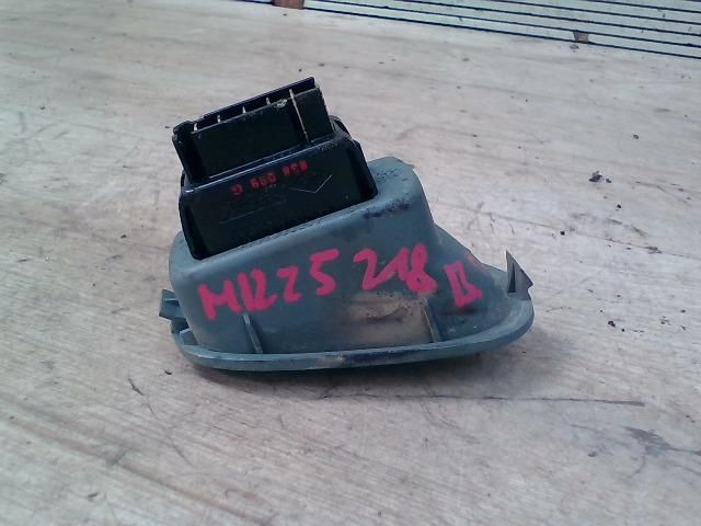 bontott RENAULT SCÉNIC I Bal hátsó Ablakemelő Kapcsoló