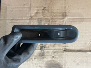 bontott RENAULT SCÉNIC I Bal hátsó Ablakemelő Kapcsoló