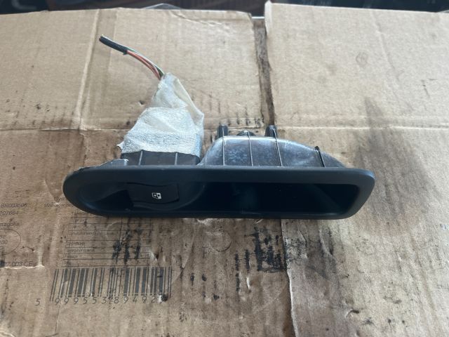 bontott RENAULT SCÉNIC I Bal hátsó Ablakemelő Kapcsoló