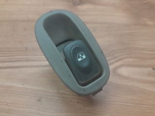 bontott RENAULT SCÉNIC I Bal hátsó Ablakemelő Kapcsoló