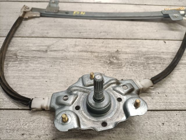 bontott RENAULT SCÉNIC I Bal hátsó Ablakemelő Szerkezet (Mechanikus)