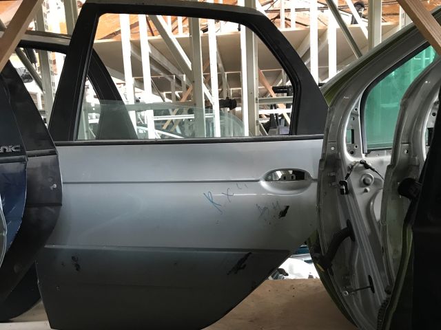 bontott RENAULT SCÉNIC I Bal hátsó Ajtó (Üres lemez)