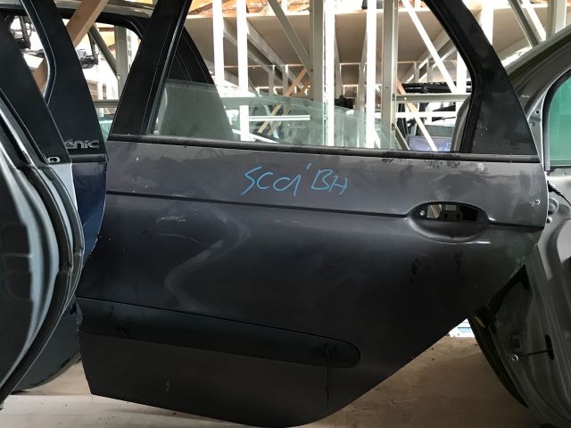 bontott RENAULT SCÉNIC I Bal hátsó Ajtó (Üres lemez)