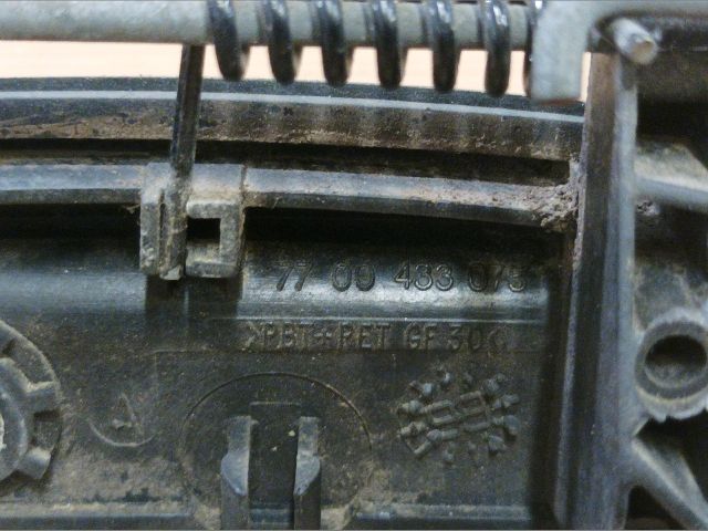 bontott RENAULT SCÉNIC I Bal hátsó Külső Kilincs