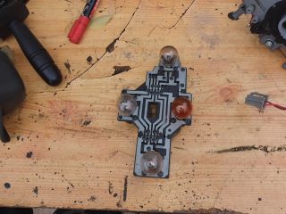 bontott RENAULT SCÉNIC I Bal Hátsó Lámpa Foglalat