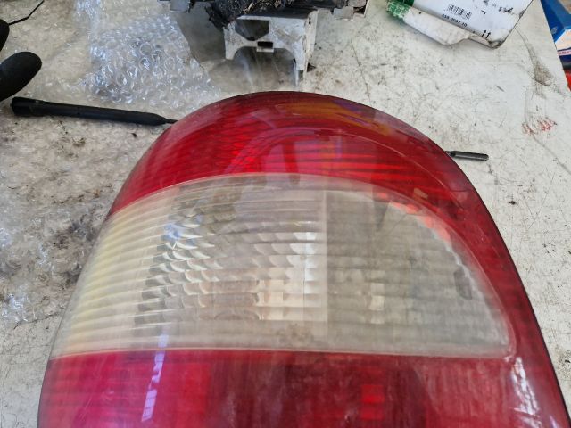 bontott RENAULT SCÉNIC I Bal Hátsó Lámpa