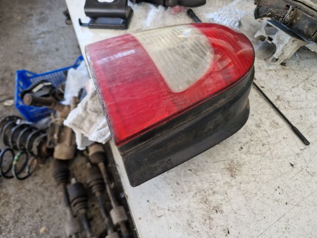 bontott RENAULT SCÉNIC I Bal Hátsó Lámpa