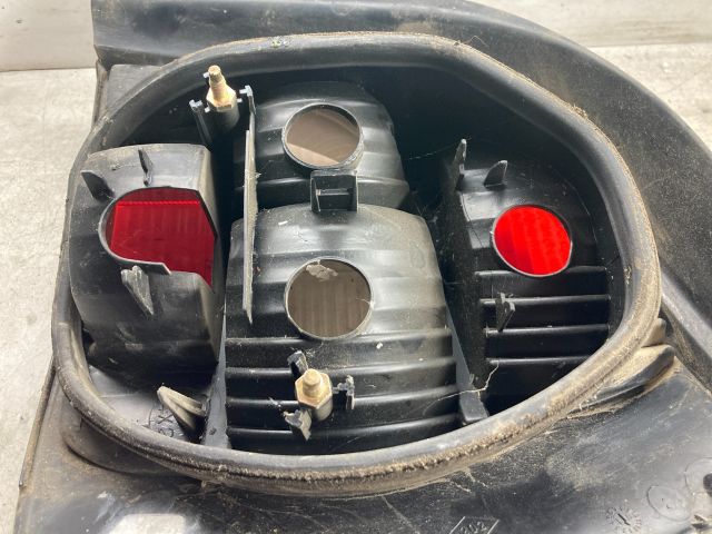 bontott RENAULT SCÉNIC I Bal Hátsó Lámpa