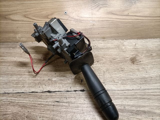 bontott RENAULT SCÉNIC I Bal Kormánykapcsoló Irányjelző