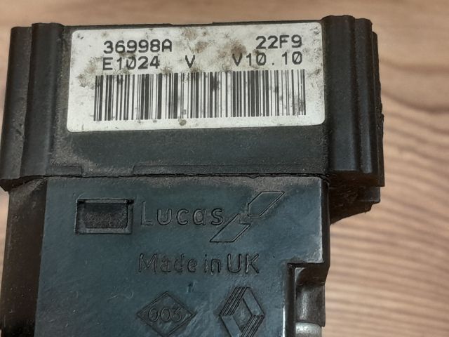 bontott RENAULT SCÉNIC I Bal Kormánykapcsoló Irányjelző