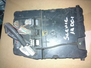 bontott RENAULT SCÉNIC I Biztosítéktábla Utastér