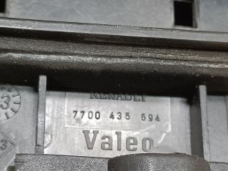 bontott RENAULT SCÉNIC I Csomagtér Nyitó Kar / Gomb