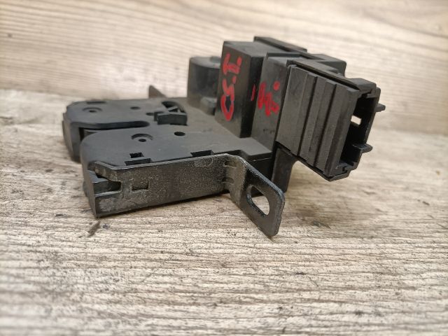 bontott RENAULT SCÉNIC I Csomagtérajtó Zárszerkezet