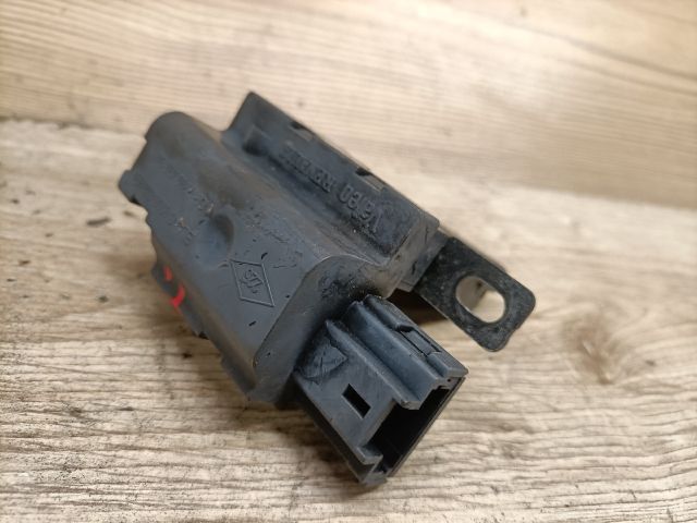 bontott RENAULT SCÉNIC I Csomagtérajtó Zárszerkezet