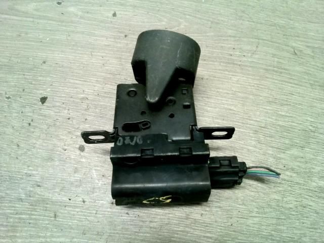 bontott RENAULT SCÉNIC I Csomagtérajtó Zárszerkezet