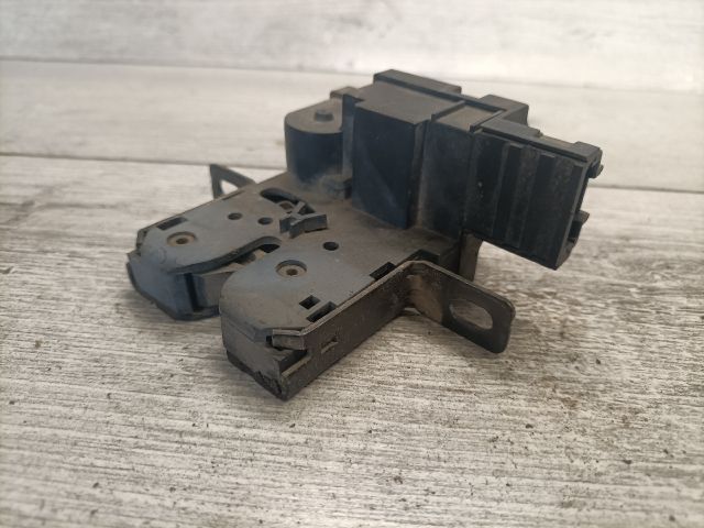 bontott RENAULT SCÉNIC I Csomagtérajtó Zárszerkezet