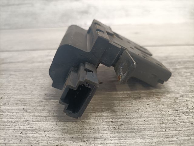 bontott RENAULT SCÉNIC I Csomagtérajtó Zárszerkezet