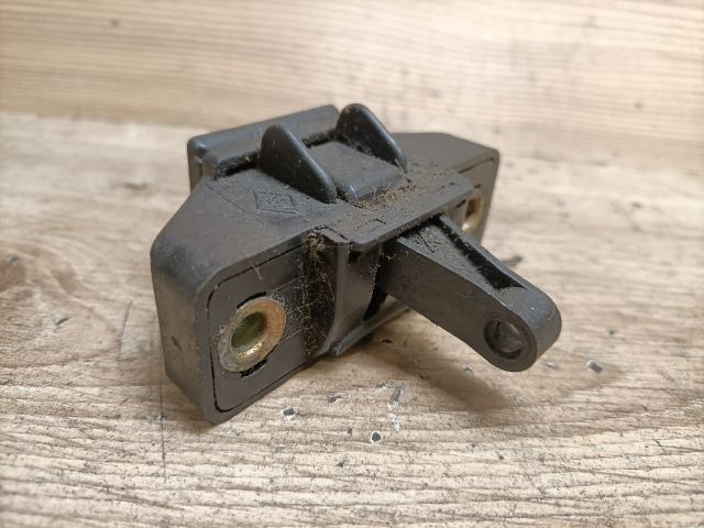 bontott RENAULT SCÉNIC I Csomagtérajtó Zárszerkezet