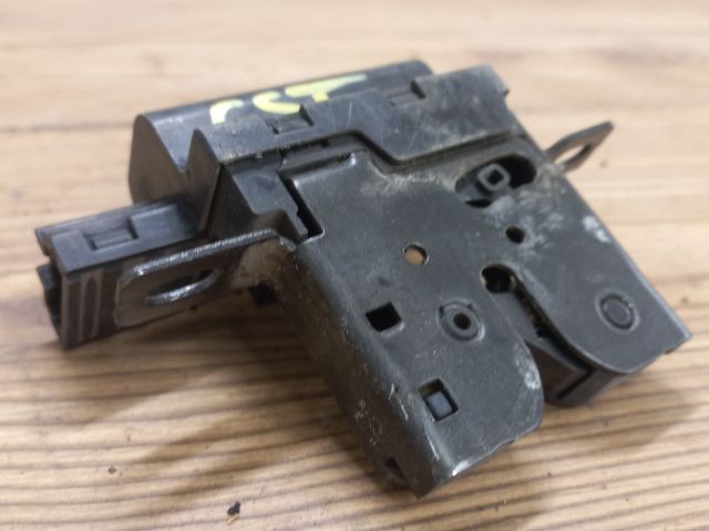 bontott RENAULT SCÉNIC I Csomagtérajtó Zárszerkezet