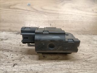 bontott RENAULT SCÉNIC I Csomagtérajtó Zárszerkezet