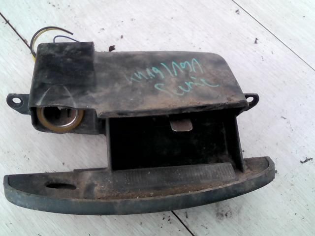 bontott RENAULT SCÉNIC I Első Hamutartó