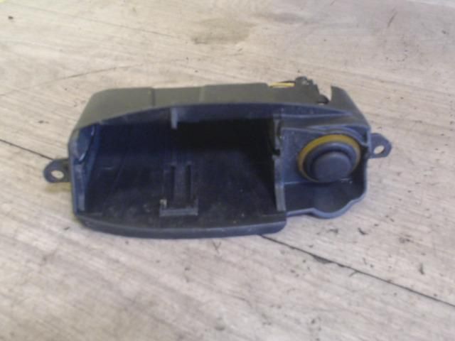 bontott RENAULT SCÉNIC I Első Hamutartó