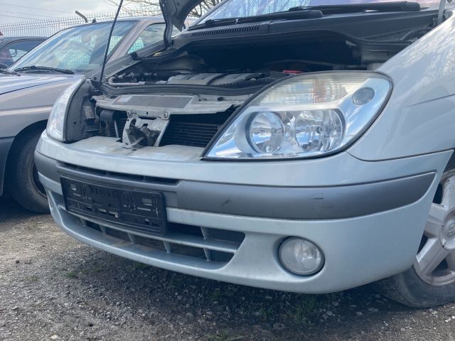 bontott RENAULT SCÉNIC I Első Hamutartó