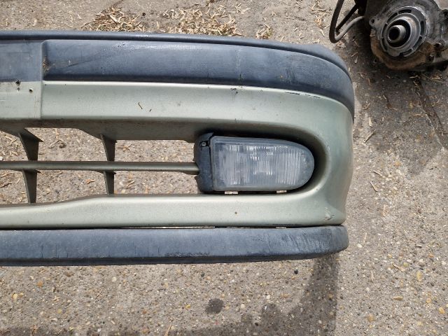 bontott RENAULT SCÉNIC I Első Lökhárító (Részeivel)