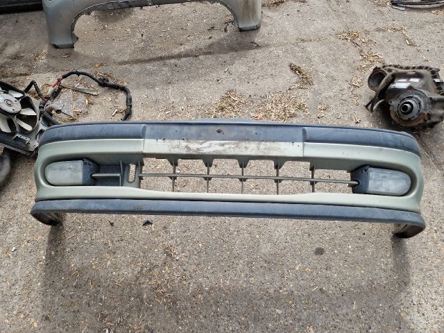 bontott RENAULT SCÉNIC I Első Lökhárító (Részeivel)