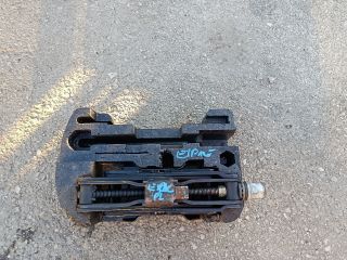 bontott RENAULT SCÉNIC I Emelő