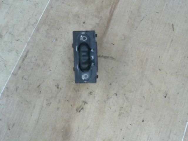 bontott RENAULT SCÉNIC I Fényszórómagasság Állító Kapcsoló