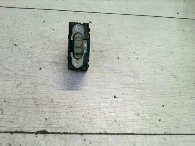 bontott RENAULT SCÉNIC I Fényszórómagasság Állító Kapcsoló