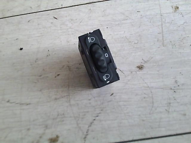 bontott RENAULT SCÉNIC I Fényszórómagasság Állító Kapcsoló