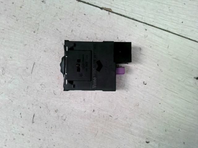 bontott RENAULT SCÉNIC I Fényszórómagasság Állító Kapcsoló