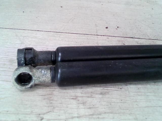 bontott RENAULT SCÉNIC I Gázrugós Kitámasztó Teleszkóp Csomagtérajtó (Pozíciófüggetlen)