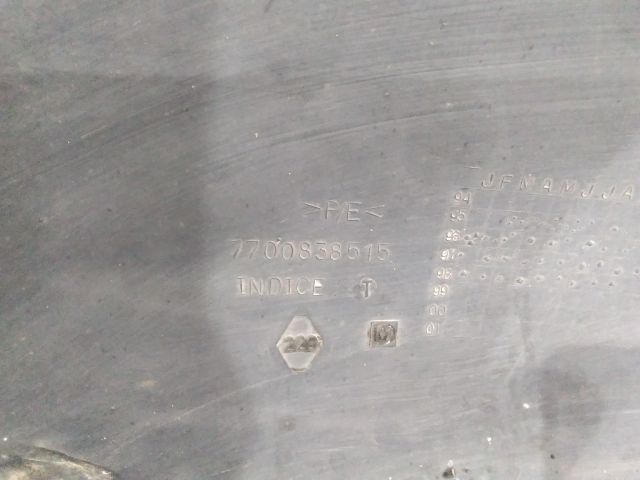 bontott RENAULT SCÉNIC I Hátsó Lökhárító (Üresen)