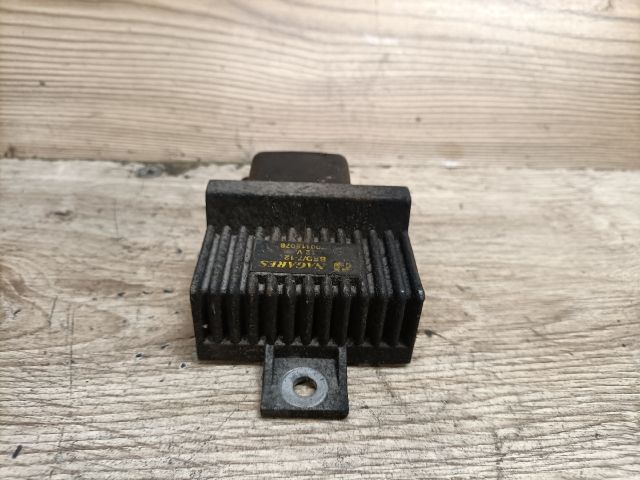 bontott RENAULT SCÉNIC I Izzító Relé