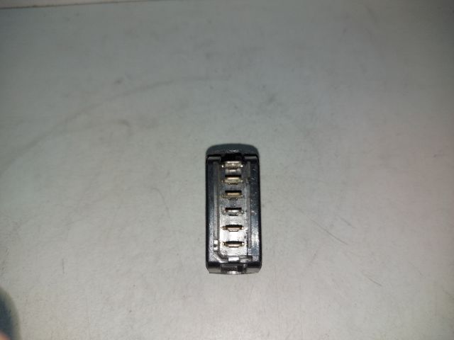 bontott RENAULT SCÉNIC I Jobb első Ablakemelő Kapcsoló