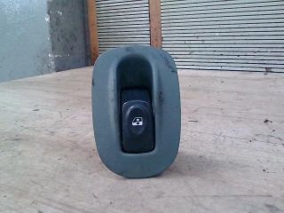 bontott RENAULT SCÉNIC I Jobb első Ablakemelő Kapcsoló