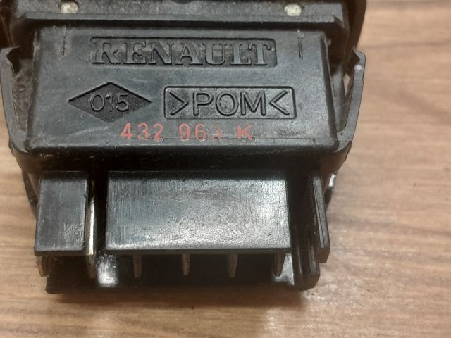 bontott RENAULT SCÉNIC I Jobb első Ablakemelő Kapcsoló
