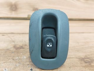 bontott RENAULT SCÉNIC I Jobb első Ablakemelő Kapcsoló