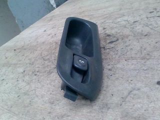 bontott RENAULT SCÉNIC I Jobb első Ablakemelő Kapcsoló