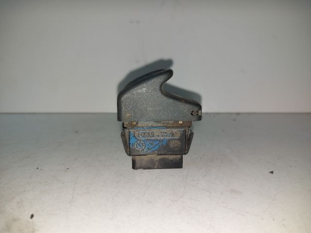 bontott RENAULT SCÉNIC I Jobb első Ablakemelő Kapcsoló