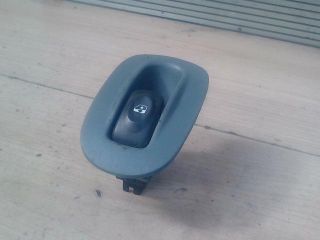 bontott RENAULT SCÉNIC I Jobb első Ablakemelő Kapcsoló