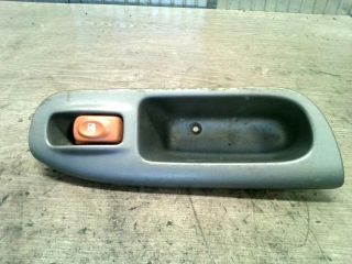 bontott RENAULT SCÉNIC I Jobb első Ablakemelő Kapcsoló