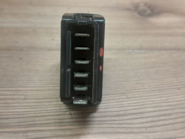 bontott RENAULT SCÉNIC I Jobb első Ablakemelő Kapcsoló