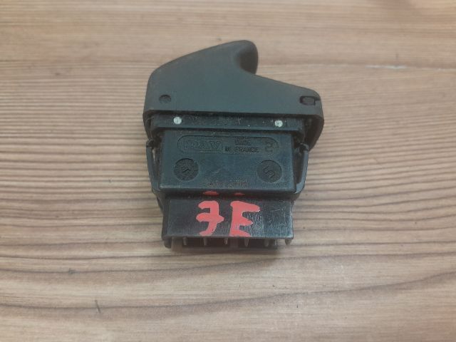 bontott RENAULT SCÉNIC I Jobb első Ablakemelő Kapcsoló