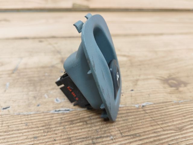 bontott RENAULT SCÉNIC I Jobb első Ablakemelő Kapcsoló