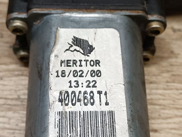 bontott RENAULT SCÉNIC I Jobb első Ablakemelő Motor